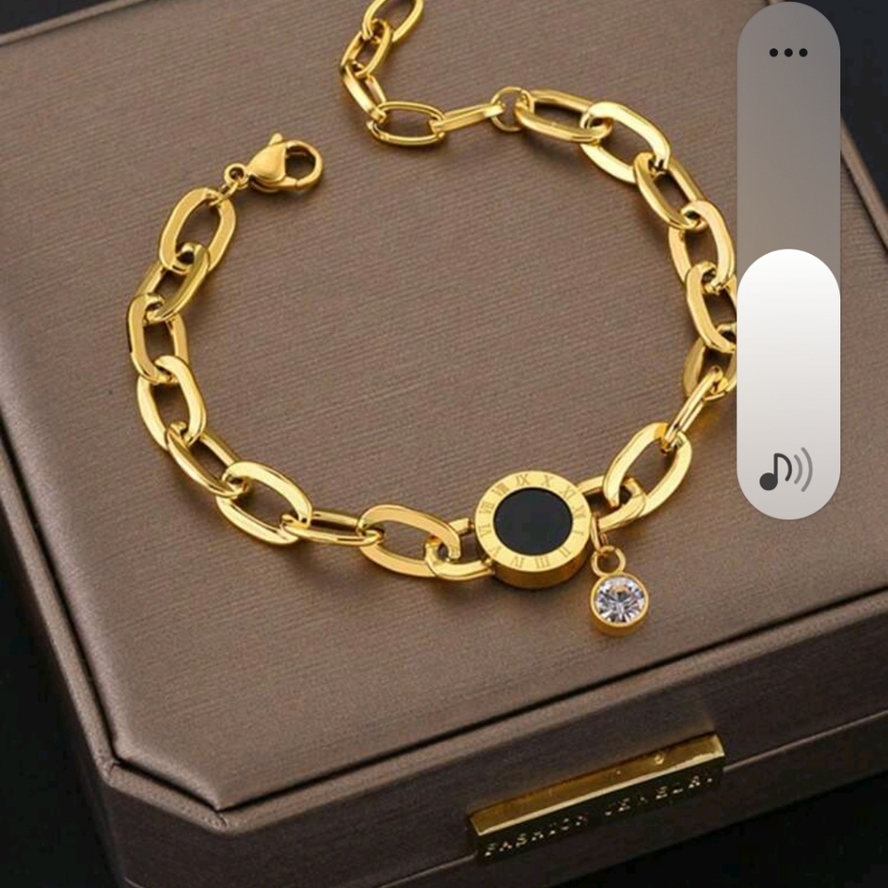 Gold and Black Chain Bracelet And Matching Earings. Roman Numeral Accents. New